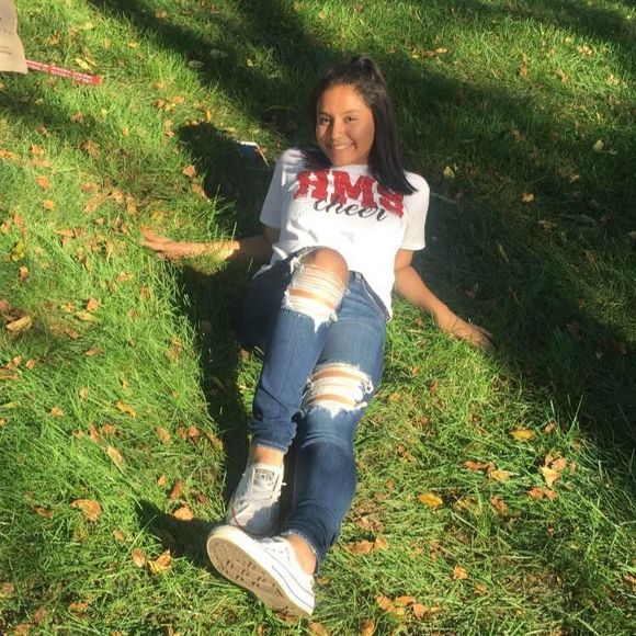 Meet your Posher, Jessica - Picture 1 of 1